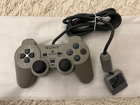 PS1 PlayStation 1 Ohjain Harmaa Sony Vaatii Korjausta
