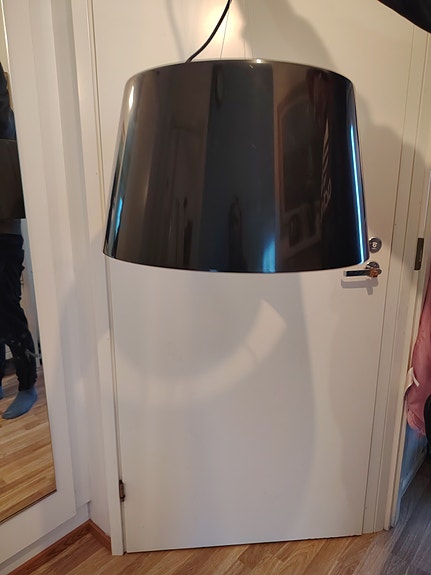 ikean musta iso kattovalaisin
