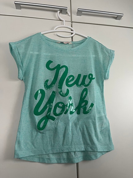 H&M t-paita tytöille koko 134/140 vihreä