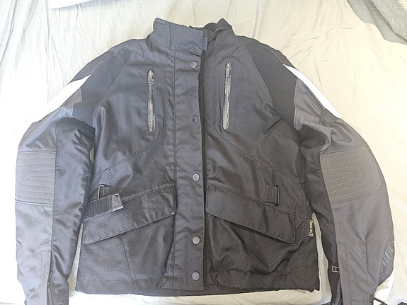 Dainese naisten ajopuku
