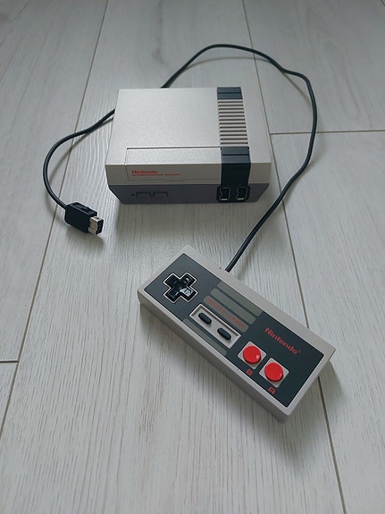 Nintendo NES Classic Mini konsoli