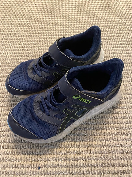 Asics poikien lenkkarit, 35
