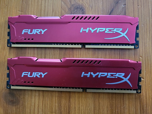 Kingston HyperX Fury Red DDR3 1866MHz 2x4Gb