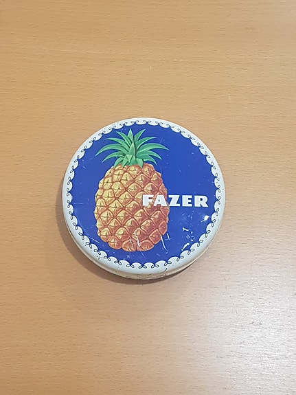 Fazer ananas karamellirasia