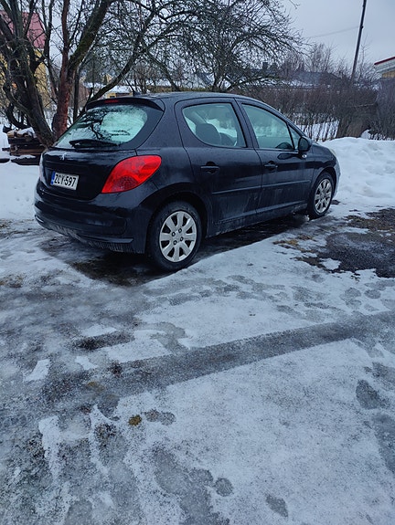 Peugeot 207  1.6 HDI vm 2006