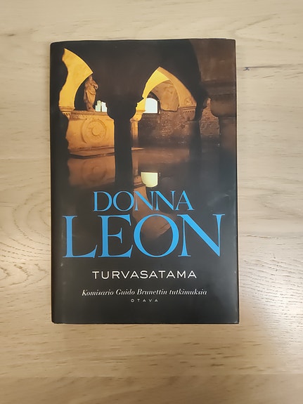 Donna Leon Turvasatama kirja