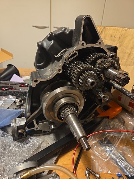 Yamaha WR 125 koneen varaosia