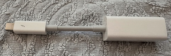 Apple Thunderbolt verkkoadapteri
