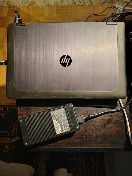 HP Zbook 17 G2 kannettava DreamColor näytöllä