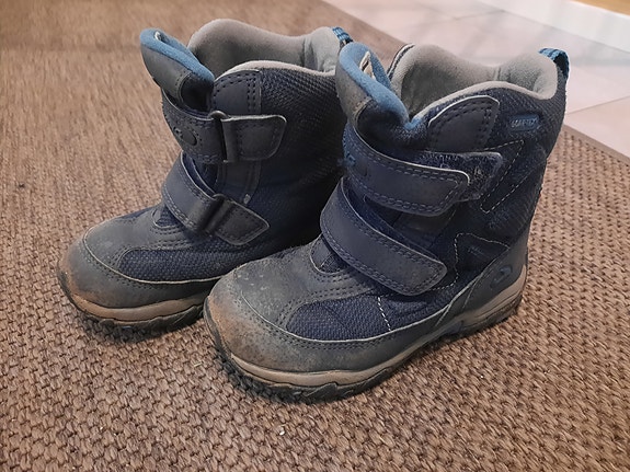 Viking välikausikengät 28