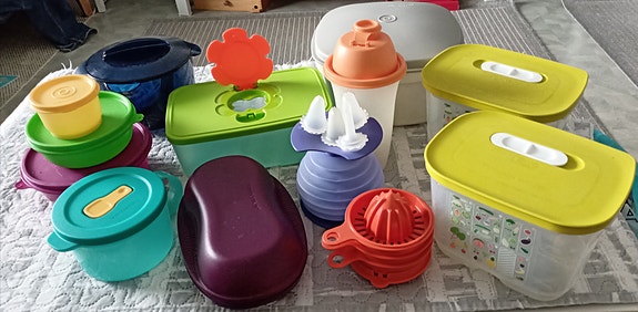 Tupperware astioita