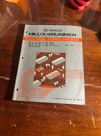 Toyota Hilux / 4Runner electric wiring diagrams