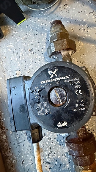 Grundfos UPS 25-40 kiertovesipumppu