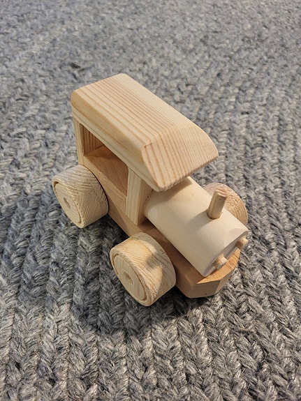 Puinen auto