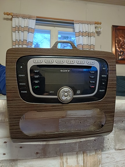 Sony Ford autostereo.