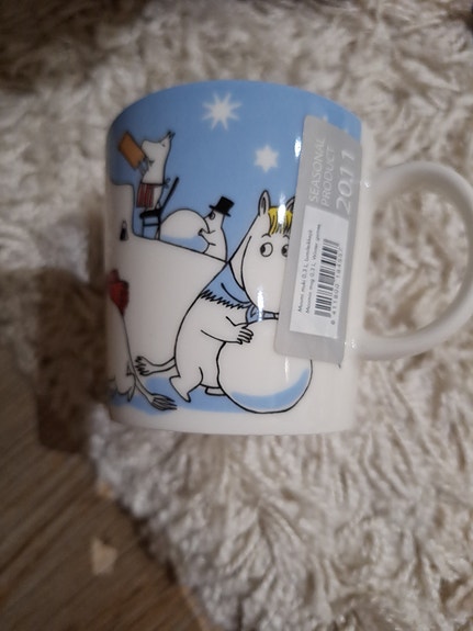 Muumi muki lumileikkejä uusi tarra