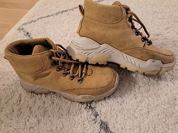 Ruskeat kengät, koko 38
