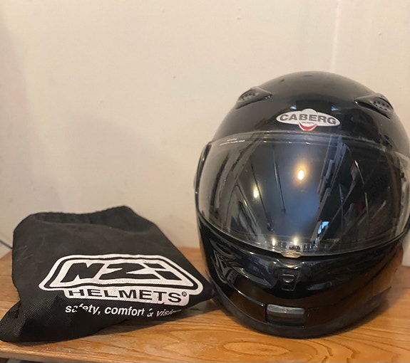 Caberg Justissimo kypärä S 55–56 musta
