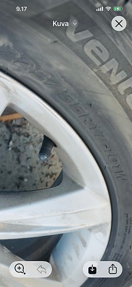 225/55R17 kesärenkaat Volvon aluvanteilla