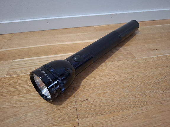 Mag-Lite 4D-käsivalaisin