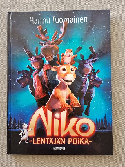 Kirja: Niko - lentäjän poika