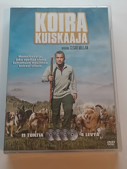 Koirakuiskaaja DVD-boksi 4 levyä