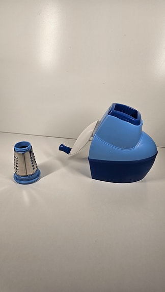 Tupperware raastin cheese mill