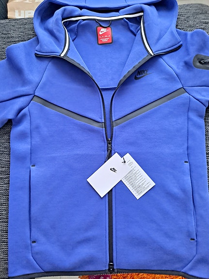 Nike Tech Fleece miesten XS