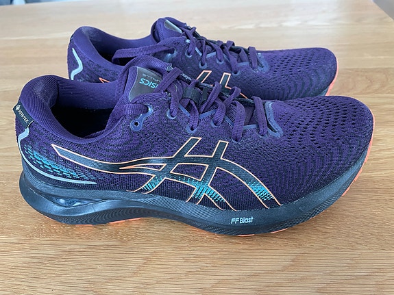 Naisten Asics gel Cumulus gtx, koko 41,5