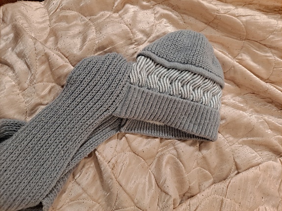 Neulepipo ja kaulahuivi harmaa one size