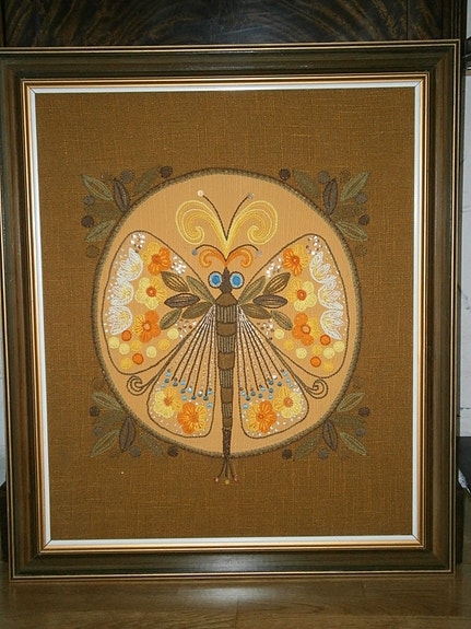Iso perhonen kangastyö 87x74cm