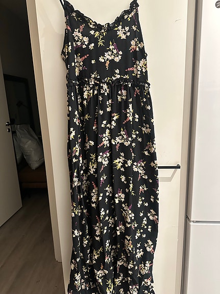 Kaunis mekko