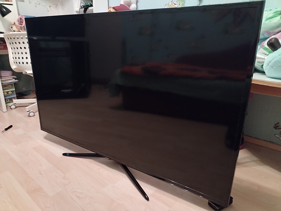 Samsung  HD tv 58" varaosiksi!