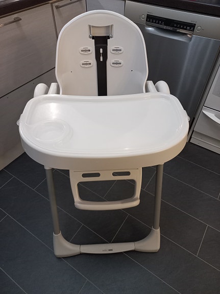 Peg Perego syöttötuolin runko