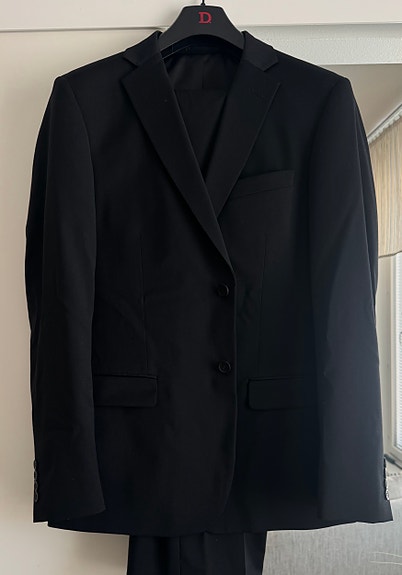 Dressmann musta slim fit puku, koko L