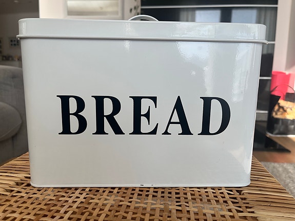 Peltinen Bread säilytysrasia