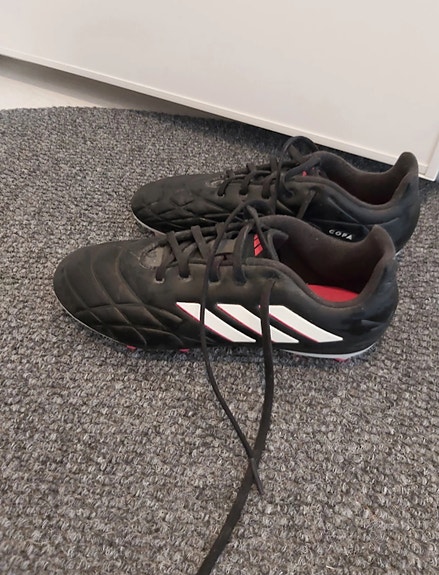 Adidas nappulakengät musta-valkoinen