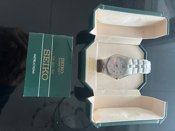 Seiko miesten rannekello metallirannekkeella
