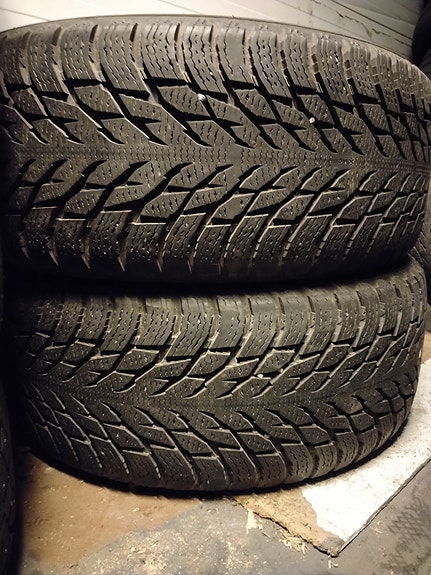 255/50/19 hakkapeliitta r3 suv kitkarenkaat 2kpl, pinta 7,5mm. Dot2019