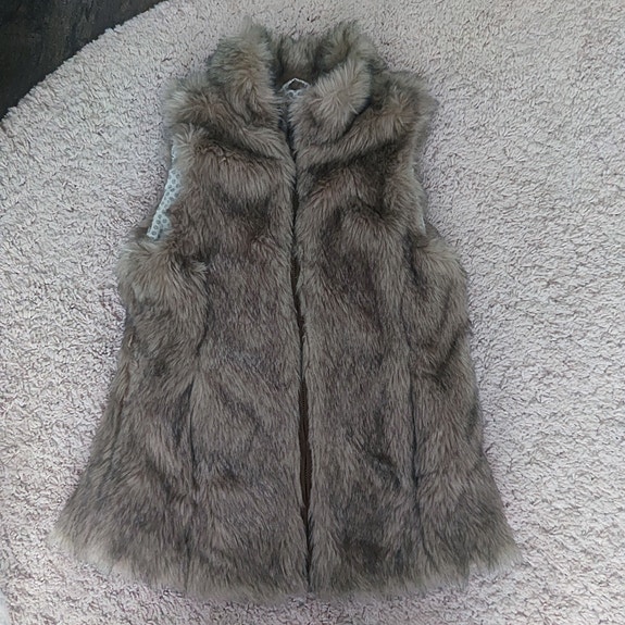 Zara lasten liivi 152cm