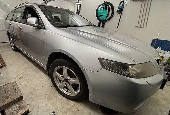 Honda Accord 2003 osina