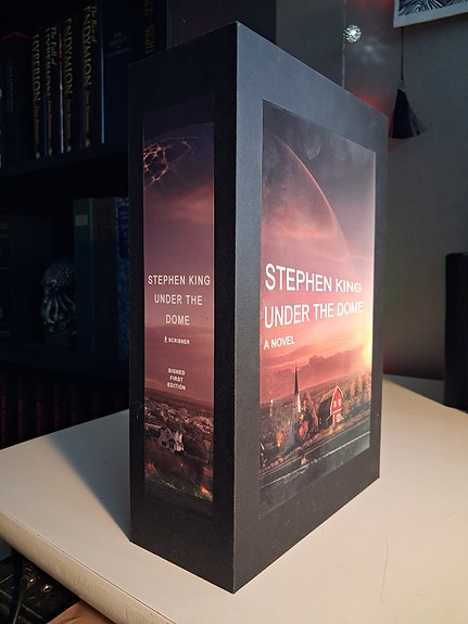 Stephen King - Under the Dome & custom suojakotelo