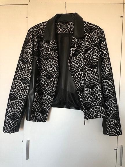 Product image 2 of 11