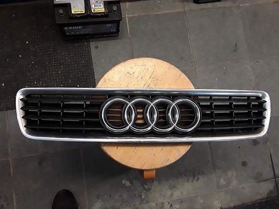 Audi A4 B5 maski