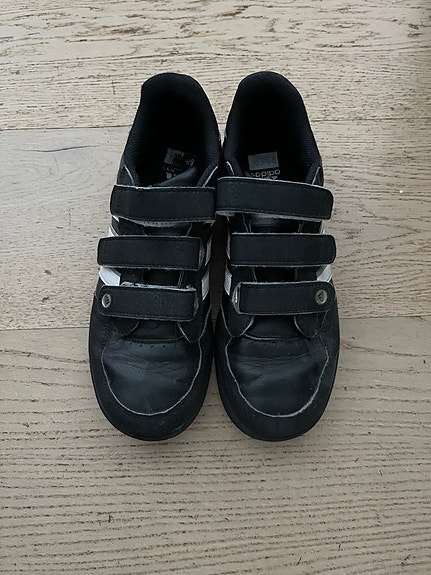 Adidas lasten kengät koko 37