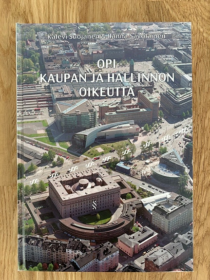 Opi kaupan ja hallinnon oikeutta -oppikirja