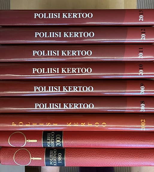 POLIISI KERTOO (1980,2000,2002, 2008-2013)