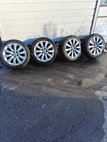 Audi alumiinivanteet 8x17et47