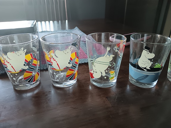 Iittala Muumi juomalasit lasi monivärinen