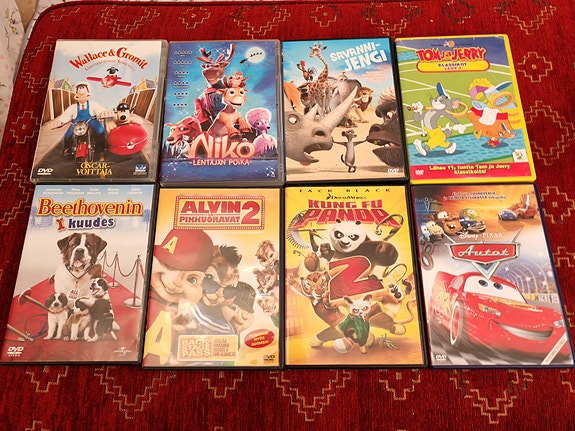 Lasten DVD-paketti 8 kpl